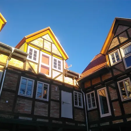 Fachwerkresidenz Deuterscher Hof Quedlinburg Exterior foto